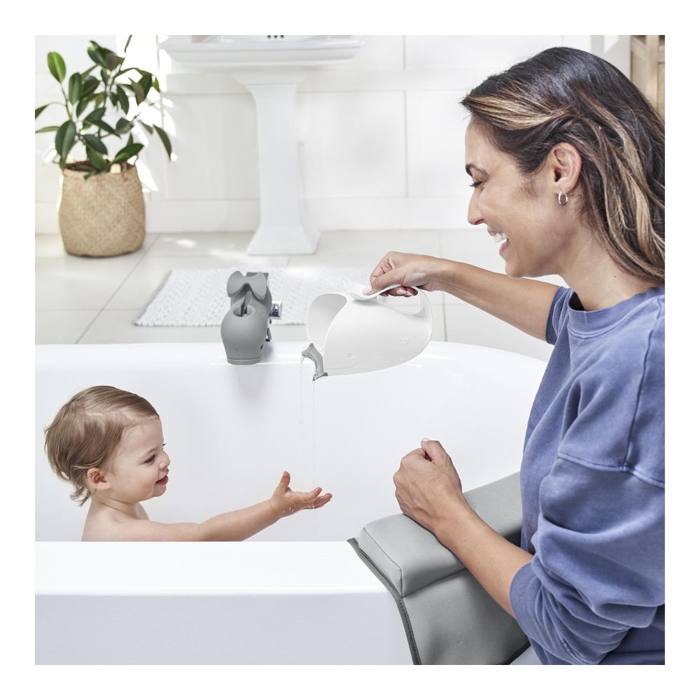 Moby Waterfall Bath Rinser - White