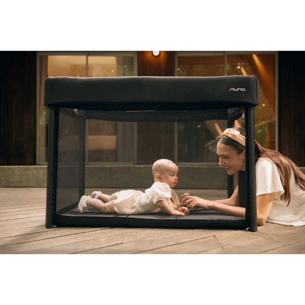 Paal Play Yard - Caviar