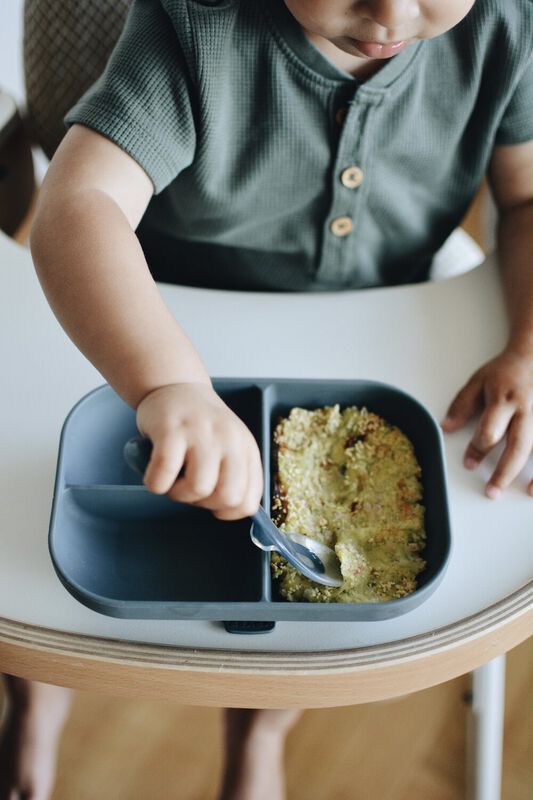 Divided silicone plate - Mineral Grey