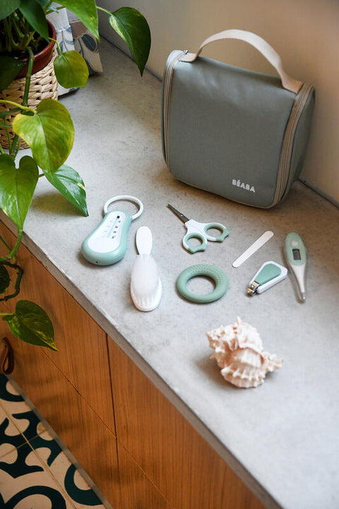 Grooming Kit - Hanging Toiletry Pouch with 9 Accessories - Sage Green