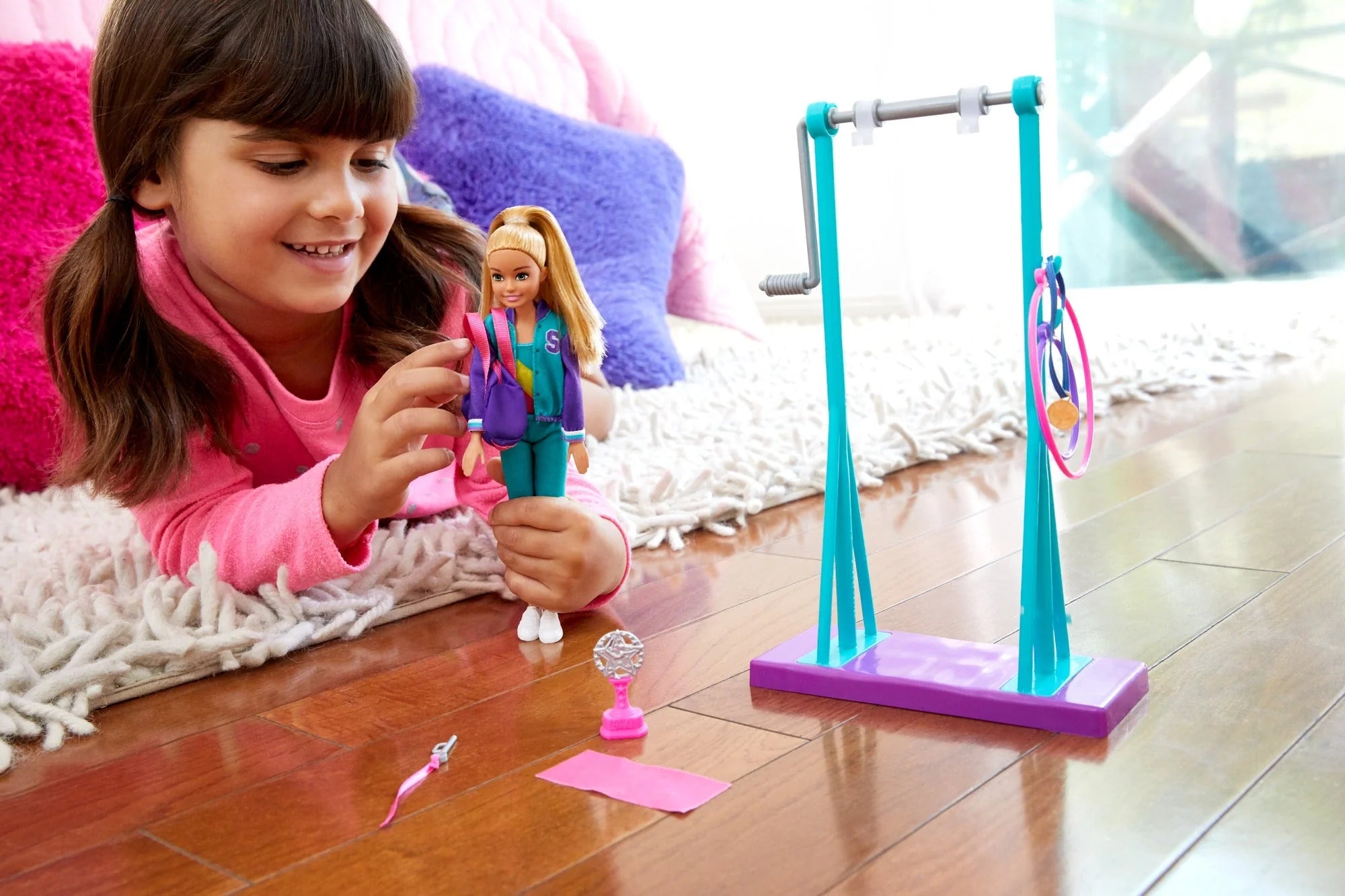Barbie Team Stacie Doll and Gymnastics Playset with Spinning Bar