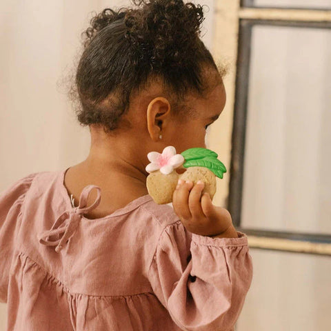 Oli & Carol Aly The Almond Natural Rubber Teether
